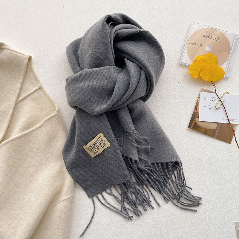 Luxurious And Comfortable Cashmere Scarf Designed for Women, Featuring a High-End Korean Style Perfect for Winter. This Versatile Camel-Colored Accessory Is Double-Sided And Makes a Great Gift for Mothers, Providing Warmth Around The Neck
