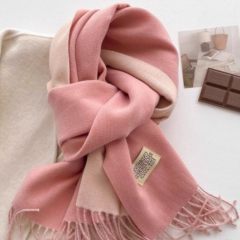 Luxurious And Comfortable Cashmere Scarf Designed for Women, Featuring a High-End Korean Style Perfect for Winter. This Versatile Camel-Colored Accessory Is Double-Sided And Makes a Great Gift for Mothers, Providing Warmth Around The Neck