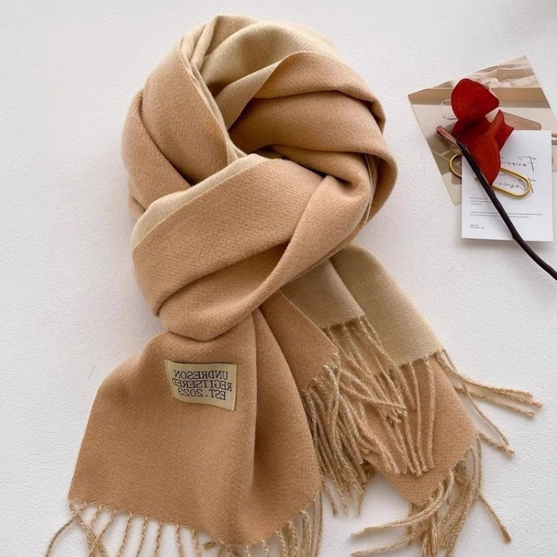 Luxurious And Comfortable Cashmere Scarf Designed for Women, Featuring a High-End Korean Style Perfect for Winter. This Versatile Camel-Colored Accessory Is Double-Sided And Makes a Great Gift for Mothers, Providing Warmth Around The Neck