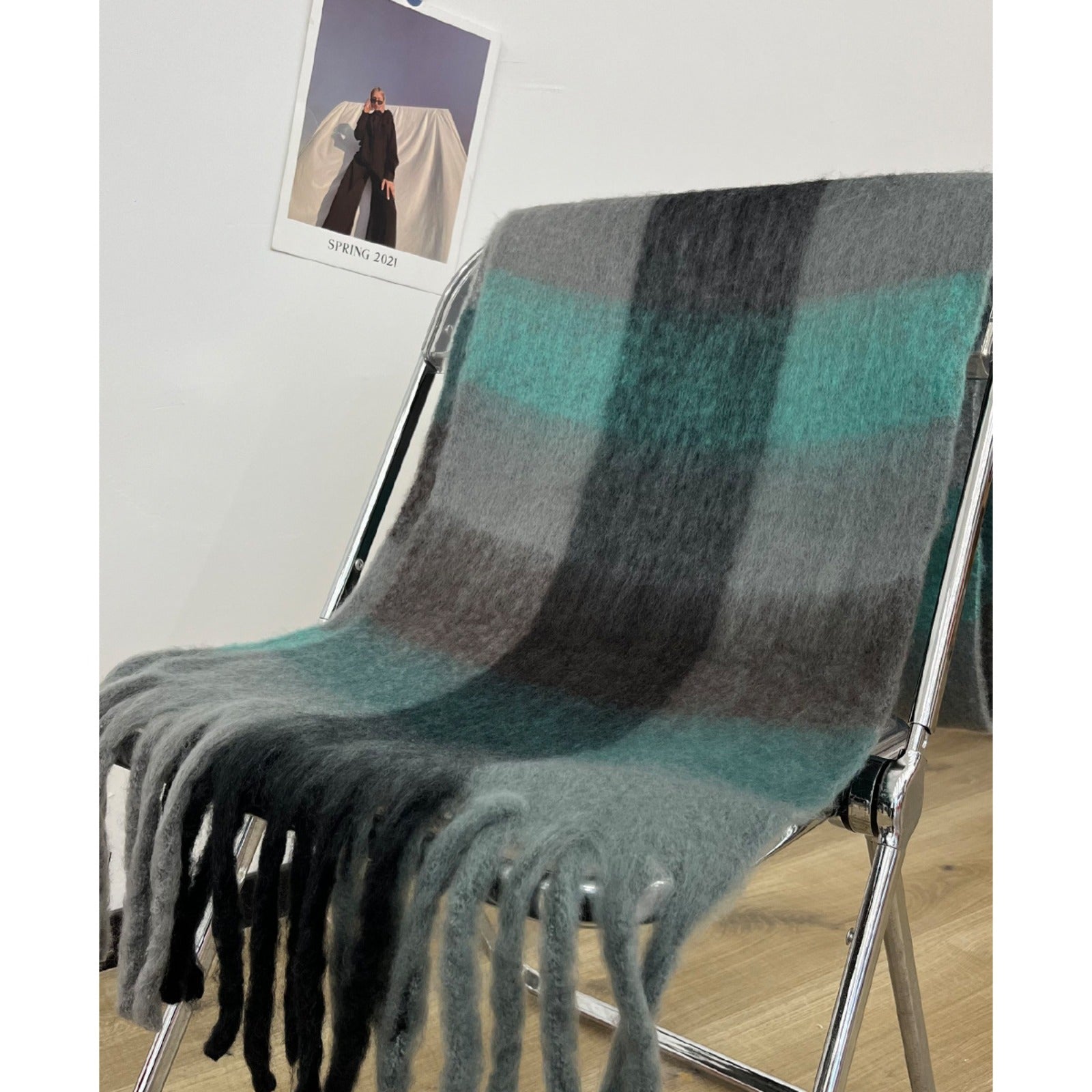 A Versatile Scarf for Women Featuring a Rainbow Plaid Design, Suitable for Autumn And Winter, That Can Be Used As a Shawl Or Neck Warmer, Providing Warmth And Thickness