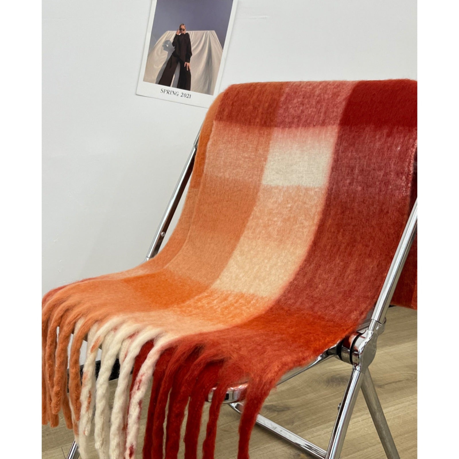 A Versatile Scarf for Women Featuring a Rainbow Plaid Design, Suitable for Autumn And Winter, That Can Be Used As a Shawl Or Neck Warmer, Providing Warmth And Thickness